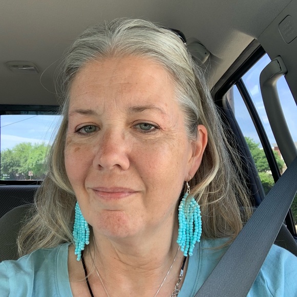 Meet your Posher, Shelly - Picture 1 of 1